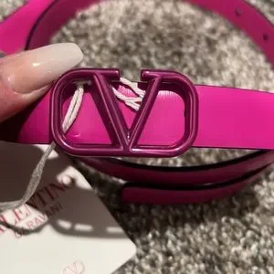 Authentic Valentino Pink Belt, rare color Valentino Garavani Calfskin VLogo 20mm Belt 90 36 Pink PP  main image 4